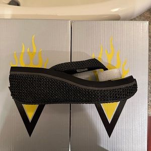 Get ready for summer with these black wedges. Comfortable shoes, 3 inch heel.